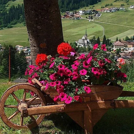 Guest house Garni Miravalle Moena